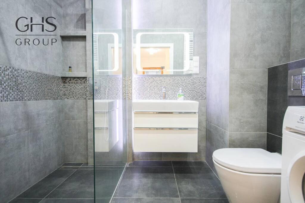 Apartament W Scislym Centrum Miasta, Rakowicka Krasków Dış mekan fotoğraf